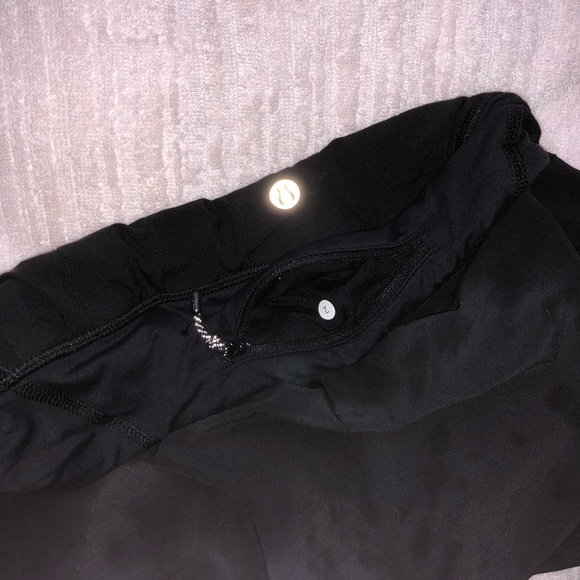 Lululemon skort - Picture 6 of 6